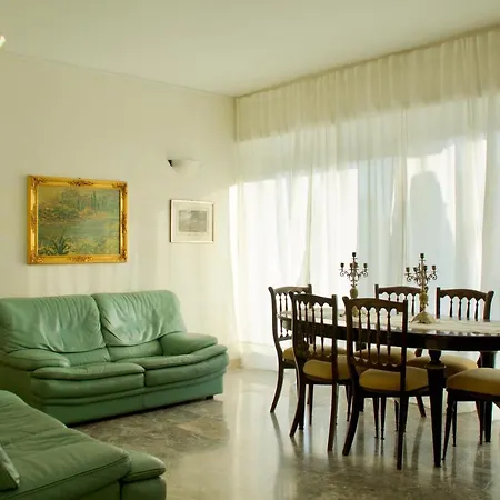 Delle Rose Apartamento *